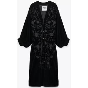 ZARA Embroidered Velvet Kimono